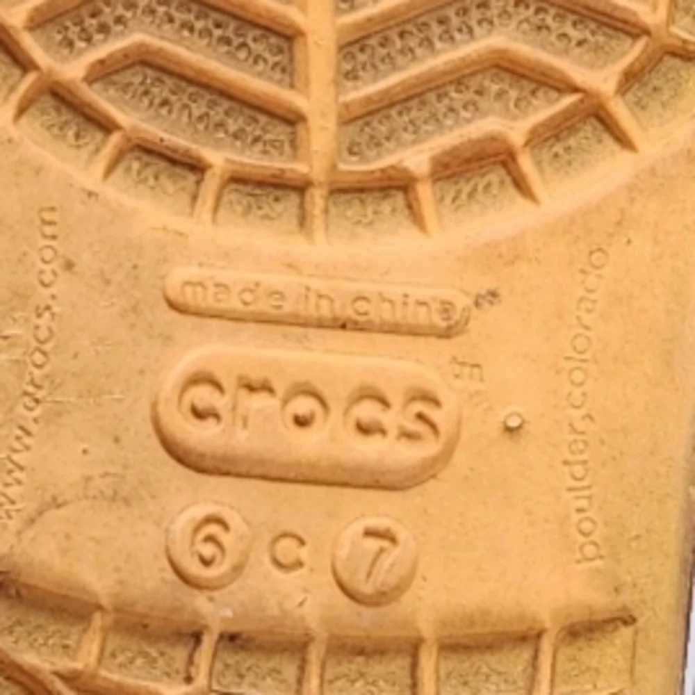 Crocs Kids' Star Wars BB-8 Droid Clogs Size C 6-7 *FLAWED* *Play Shoes*